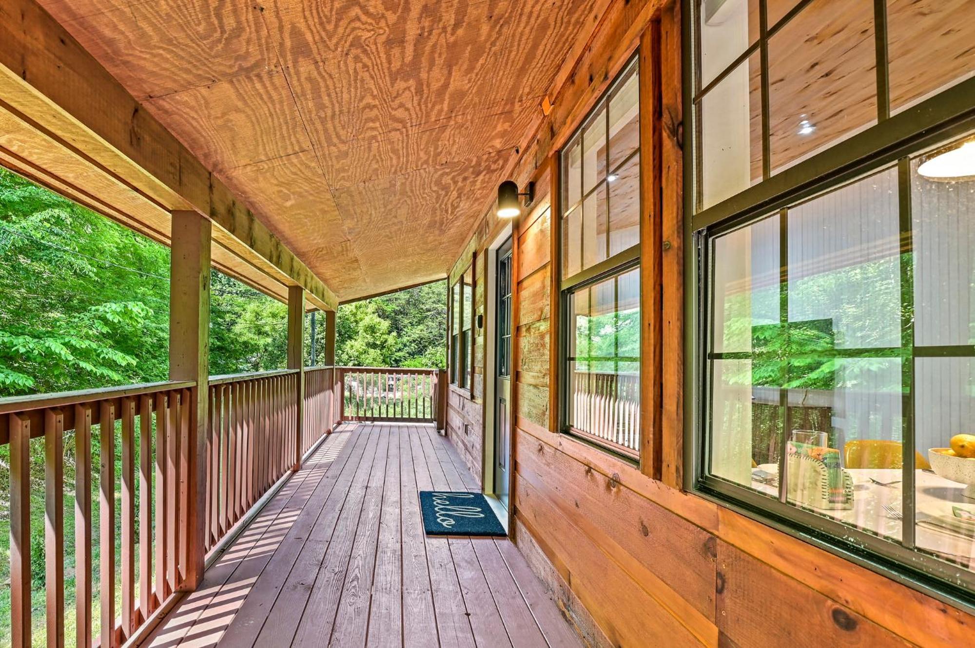 Smoky Mountains Hut Tub Cabin Dog Friendly Sevierville Εξωτερικό φωτογραφία