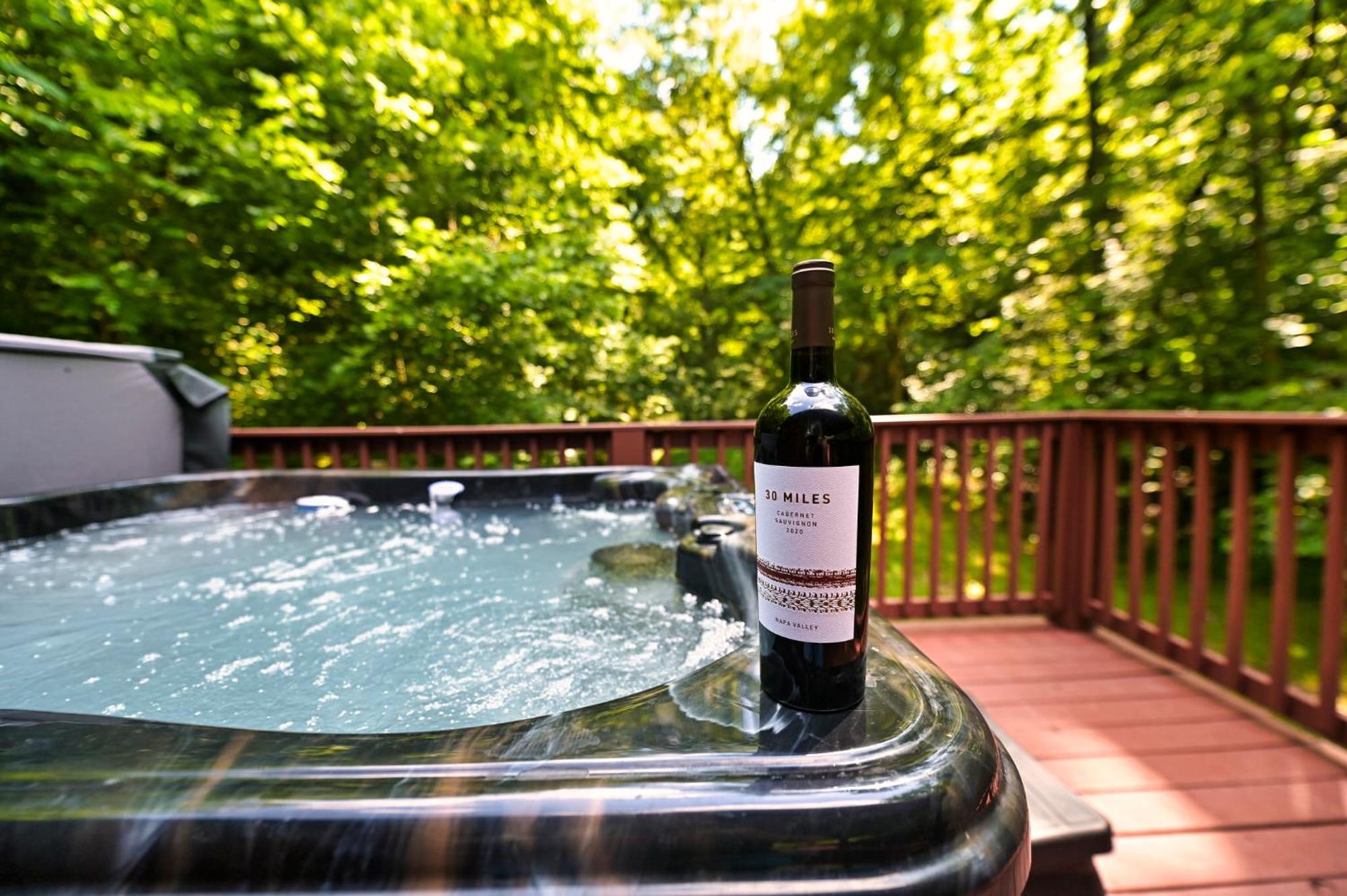 Smoky Mountains Hut Tub Cabin Dog Friendly Sevierville Εξωτερικό φωτογραφία